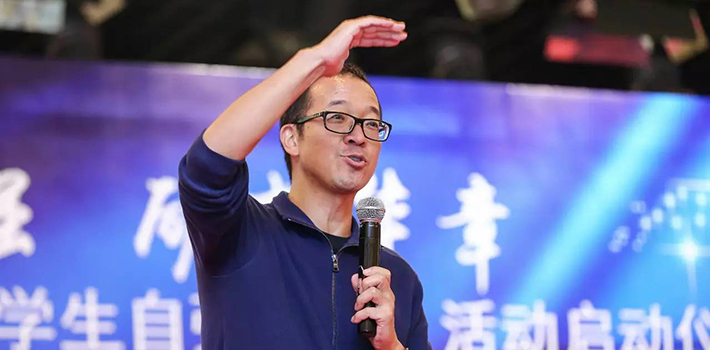 曹操和刘备谁是更好的创始人?