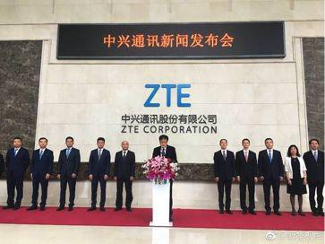 图片来自新华视点